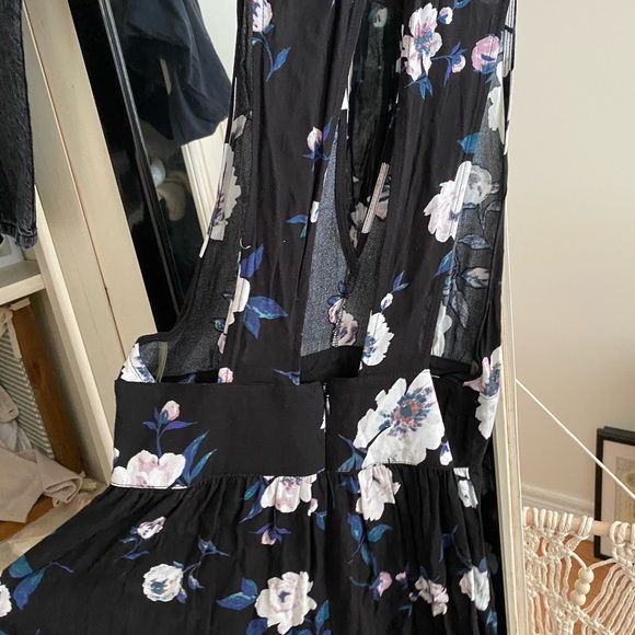 NWT Kendall + Kylie floral romper from pacsun - Picture 4 of 5